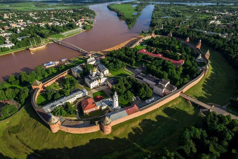Вид на Новгородский кремль с воздуха