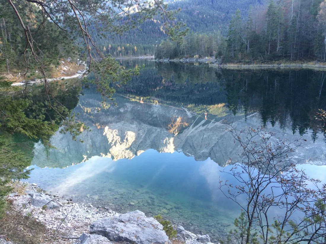 Озеро Eibsee и Баварские Альпы